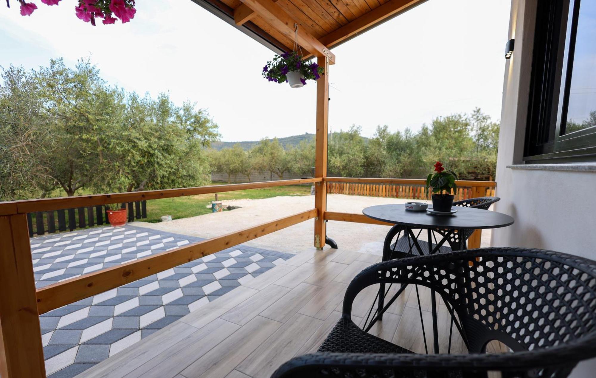 Olive Oasis Studio Berat Eksteriør billede